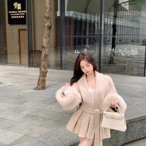 2025 Autunno Donna Chic Risvolto Cappotto di Peluche Con Cintura Vintage Manica In Pelliccia Sintetica Tweed Cappotti Aperti Femminile Inverno Casual Strada Outwear 1