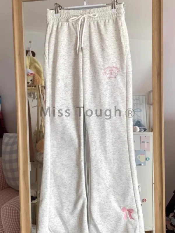Pantaloni svasati giapponesi da donna a vita alta moda Pantalon femminile Y2k simpatico gatto farfalla ricamo pantaloni slim fit nuovi fondi 5