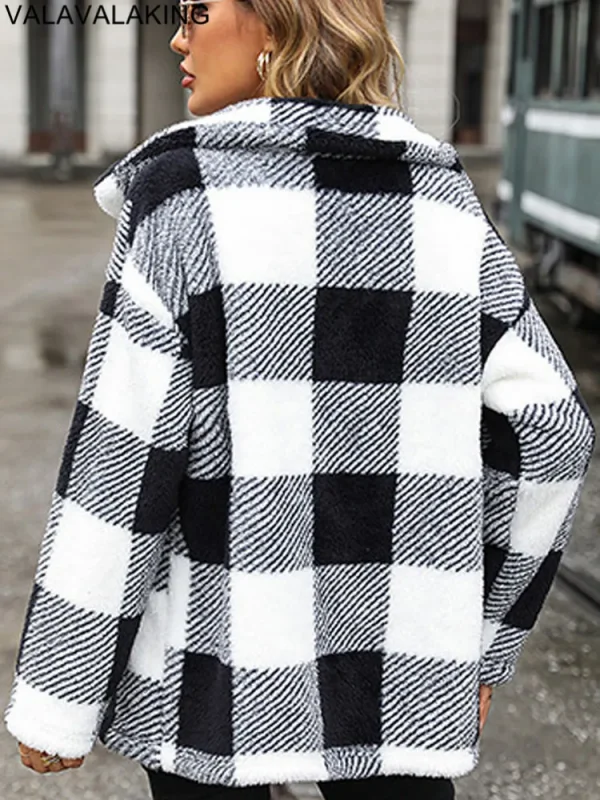 2025 Giacca spessa a maniche lunghe autunno inverno per donna Cappotto casual con bottoni caldi in peluche Cappotto scozzese allentato elegante da donna Abiti femminili 4