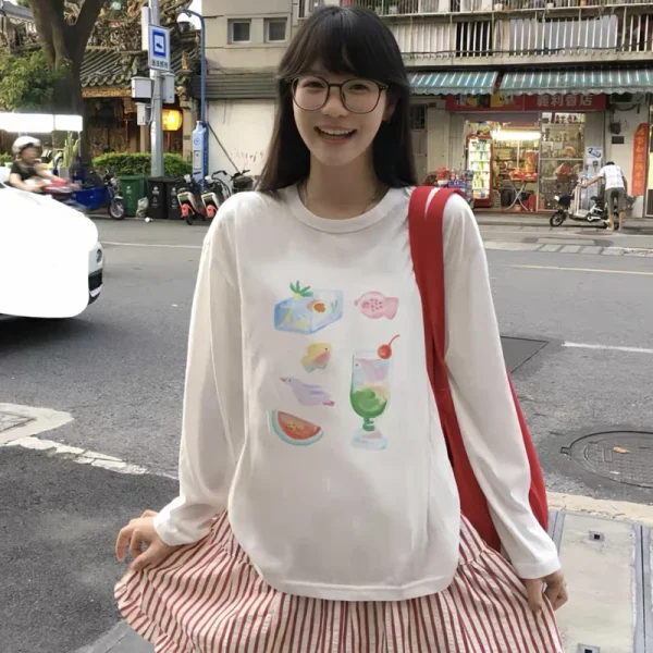 T-shirt bianca a maniche lunghe con stampa animalier coreana per donna Kawaii autunno sciolto versatile casual che tocca il fondo abbigliamento donna oversize 3