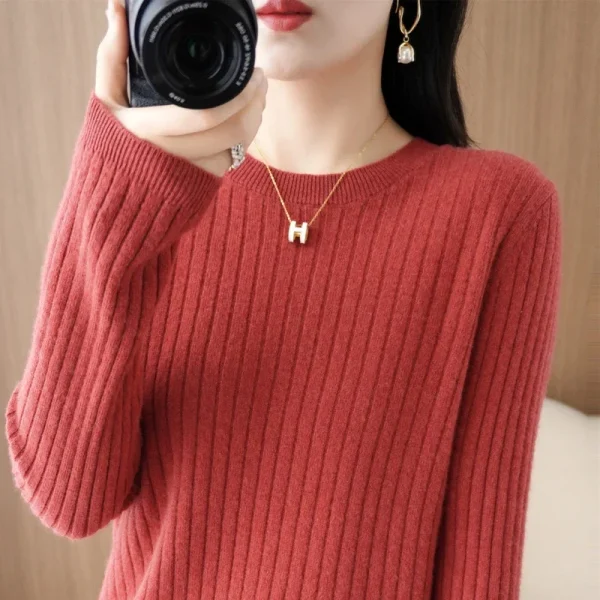 2025 Maglioni da donna Autunno Inverno Pullover a maniche lunghe O-Collo Stripe Pullover caldo Moda coreana Camicie che toccano il fondo Maglione allentato 2