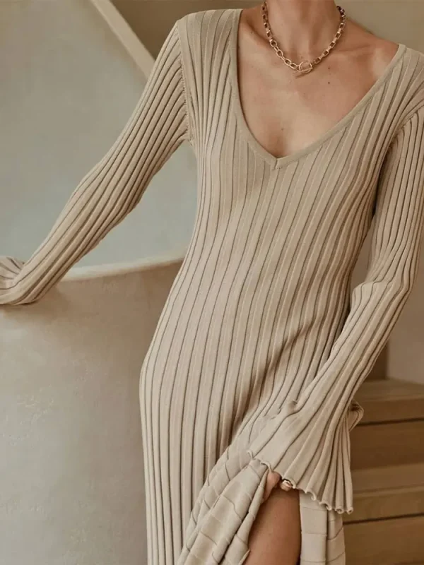 Elegante abito bianco lavorato a maglia con scollo a V Abito casual a maniche lunghe con lacci in maglia Abiti curvy Maglieria nera allentata Nuova moda autunno inverno 1