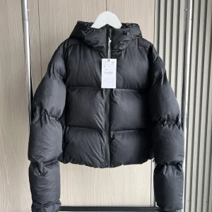 ETJ Autunno/Inverno 2025 Giacca corta da donna in cotone spesso con cappuccio Cappotto sportivo in gomma pressata 4341749 1