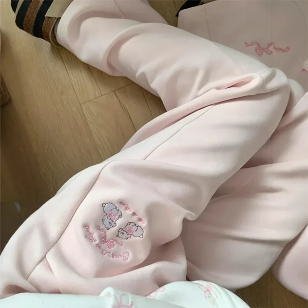 Pantaloni casual foderati in pile ricamati simpatico cartone animato Pantaloni da donna a vita alta dimagranti a gamba larga Pantaloni lunghi fino al pavimento Autunno Inverno Nuovo St 4
