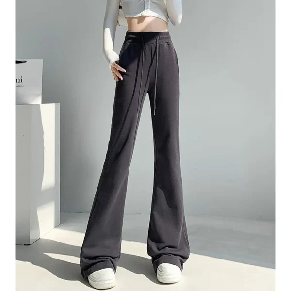 Pantaloni sportivi coreani femminili a gamba dritta Pantaloni chic a vita alta con fondo a campana Pantaloni svasati dal design classico da donna 2