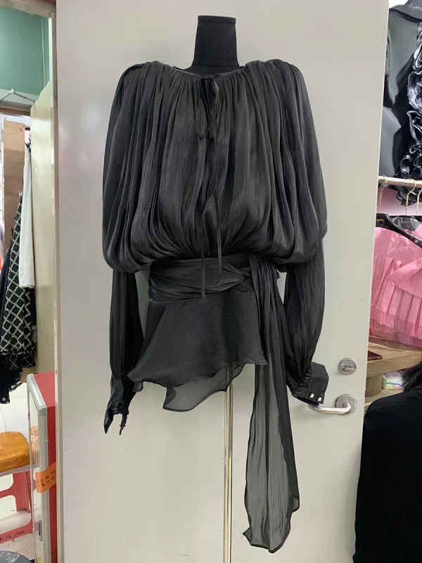 VGH Chic Impiombato Lace Up Abiti corti sexy allentati per le donne Girocollo Manica lunga Minimalista Ruffles Pieghe Abito Moda femminile 4