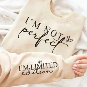 Pullover da donna con cappuccio girocollo a maniche lunghe in velluto con stampa di lettere perfette e comode autunnali e invernali 1