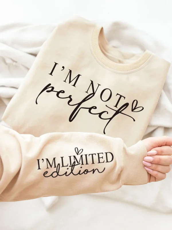 Pullover da donna con cappuccio girocollo a maniche lunghe in velluto con stampa di lettere perfette e comode autunnali e invernali 1
