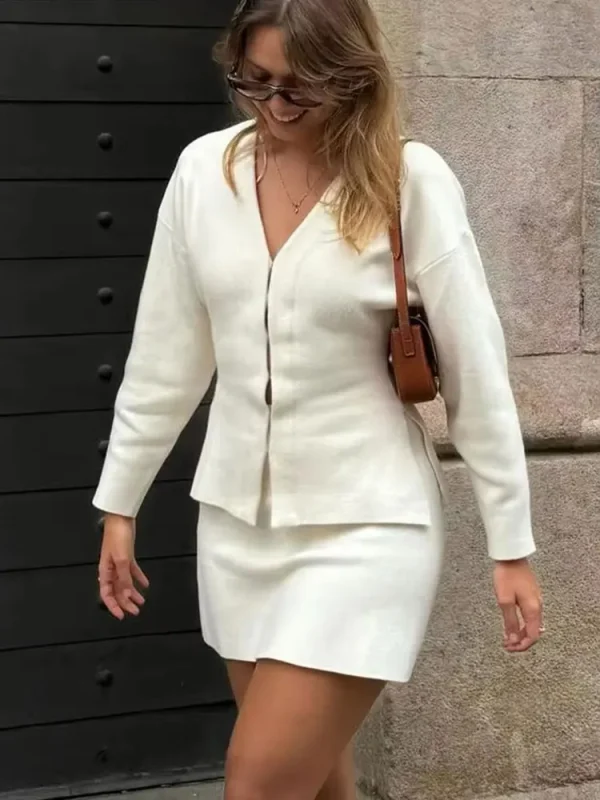 HH Cappotti eleganti lavorati a maglia da donna Moda Cardigan sottile con scollo a V rosso bordeaux Autunno Office Lady Chic Solid Capispalla a maniche lunghe 6