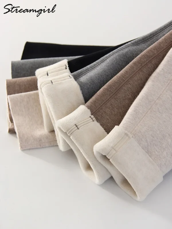 Leggings marroni invernali Pantaloni lunghi in pile da donna Leggings con fondo in velluto a vita alta con tasche Leggings spessi caldi per le donne invernali 5