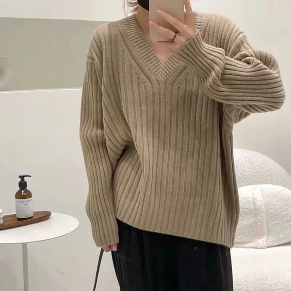 Maglione lavorato a maglia a righe retrò da donna autunno inverno coreano semplice maglione pullover con scollo a V semplice pendolarismo abiti versatili donna 5