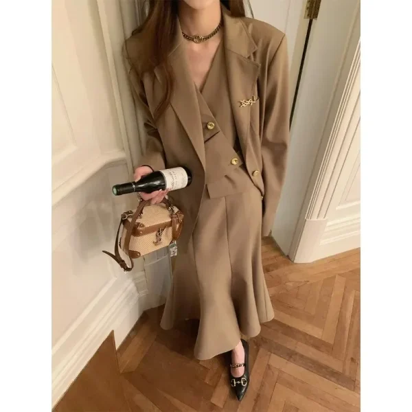 Abiti da donna Blazer tinta unita Design Sense gilet irregolare gonne a coda di pesce a metà corpo temperamento coreano di alta qualità tre pezzi 3