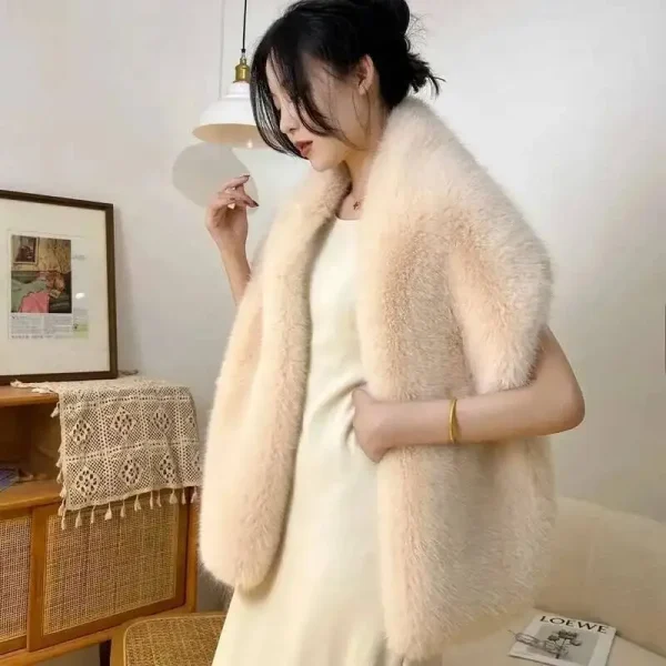 Scialle da sposa in pelliccia sintetica donna festa sposa mantello mantello autunno inverno banchetto abito da palcoscenico sciarpa da sposa avvolgere Bolero accessorio Stock 5