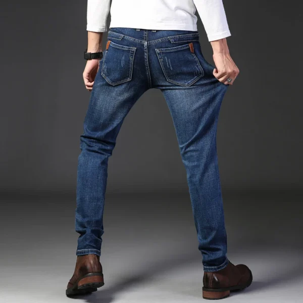 2024 primavera autunno uomo blu classici jeans larghi dritti pantaloni casual in denim elasticizzato in cotone business pantaloni neri di marca maschile 2