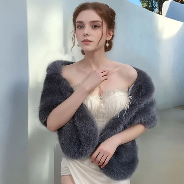 Un scialle alla moda da donna in finta pelliccia di volpe in poliestere fatto a mano, abbigliamento per feste di matrimonio, abbigliamento caldo 4