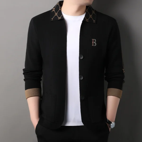 Cardigan lavorato a maglia da uomo di qualità di lusso Tasca con lettera ricamata Cappotto a maniche lunghe con risvolto invernale Versatile tendenza della moda Top da uomo 6
