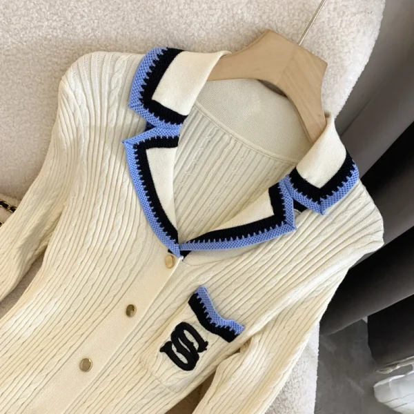 YuooMuoo Abito lungo lavorato a maglia con lettera ricamata elegante Autunno Inverno Marchio di moda Lady Abito maglione nero dentellato Abiti da ufficio 6
