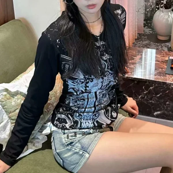 Moda Vintage Gotico T-shirt Donna Y2k Nero Punk Graphic T-shirt Grunge Retro Sexy Con Scollo A V Tees Estetica Harajuku Top 3