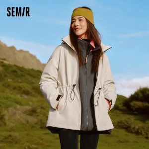 Piumino Semir da donna 2024 Nuovo capispalla in due pezzi tre in uno da viaggio all'aperto quotidiano versatile a tre resistenti per le donne 1