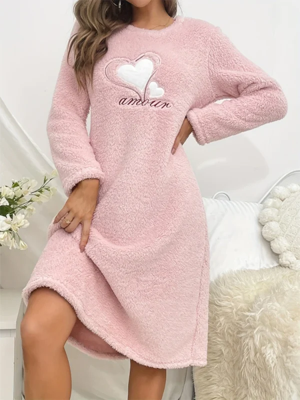 Camicia da notte da donna in velluto di flanella autunno inverno addensare camicia da notte calda cuore indumenti da notte comodi abiti causali femminili per la casa 3