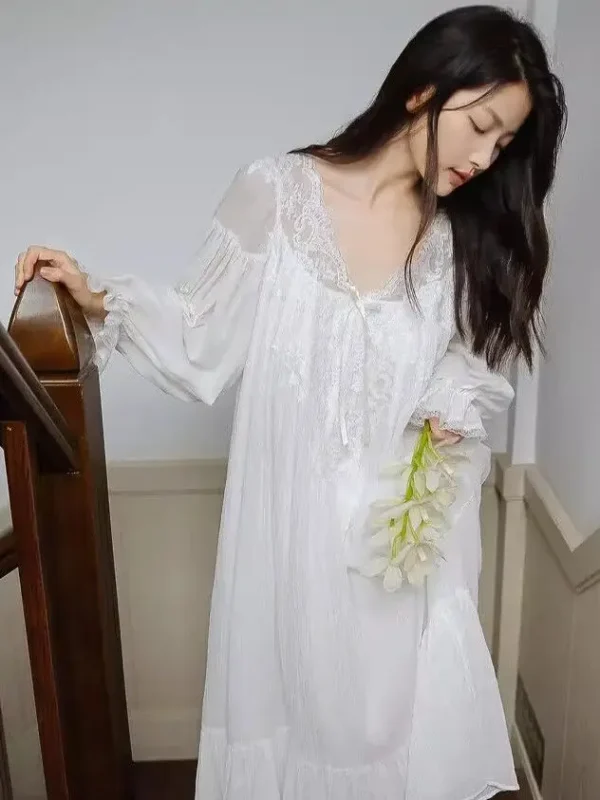 Camicia da notte bianca a maniche lunghe da donna in primavera autunno Abito da donna con gonna lunga in pizzo a maniche lunghe stile principessa bellissimo pigiama 2