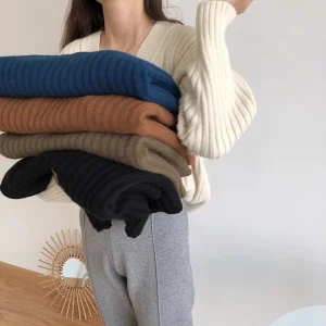 Maglione lavorato a maglia a righe retrò da donna autunno inverno coreano semplice maglione pullover con scollo a V semplice pendolarismo abiti versatili donna 1