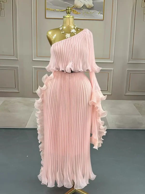 Miyake plissettato 2025 primavera/estate nuovo abito taglie forti, abito da sera elegante sul petto con pieghe realizzate a mano 3