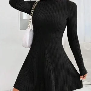 Abito da donna autunno inverno lavorato a maglia Lady Casual manica lunga collo mezzo alto Mini abito versatile abito nero Abiti da donna per giovani 1