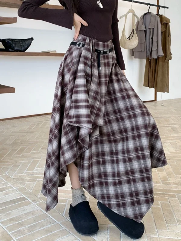 Qiukichonson Gonne lunghe Donna Gonna di lana 2025 Goth Autunno Inverno Vita alta Ruffles Gonna scozzese asimmetrica Maxi con cintura 1