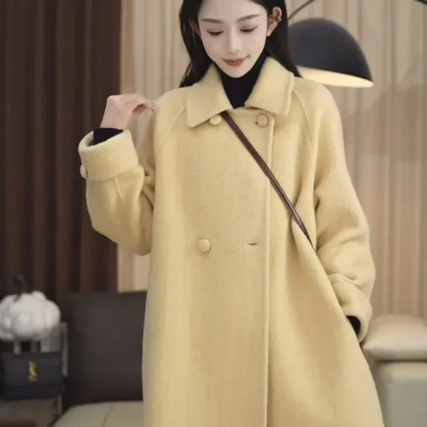 2025 Cappotto di media lunghezza alla moda con piccolo cappotto sciolto con temperamento Maunie da donna autunno e inverno Tendenza invernale 4