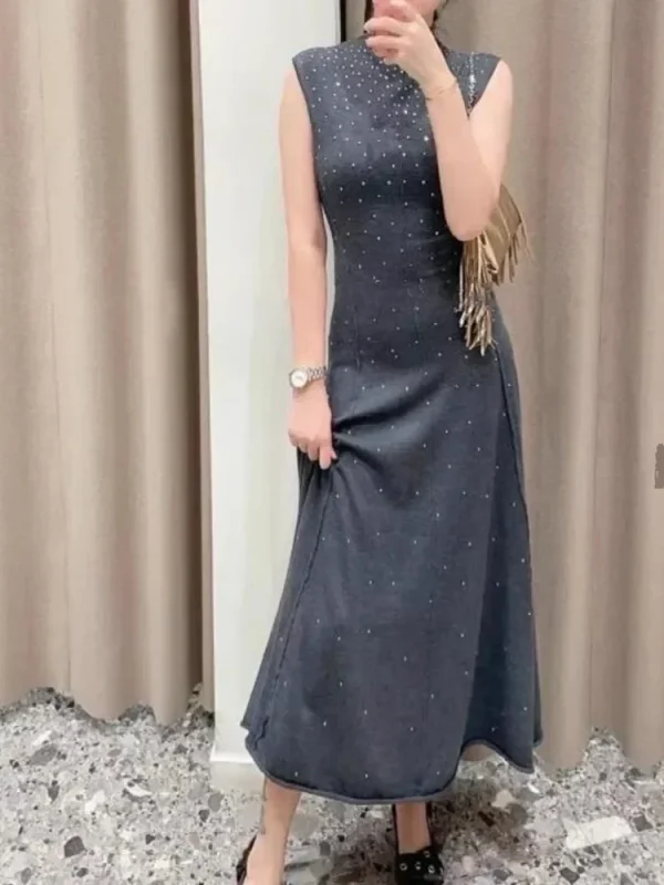 Abito longuette in maglia con strass caldi grigi da donna mezzo dolcevita senza maniche 2024 abito elegante femminile autunnale 1