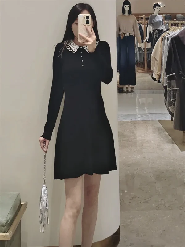 Abito da donna nero intrecciato con perline colletto Peter Pan manica lunga Lady Slim lavorato a maglia Mini abito autunno 2025 2