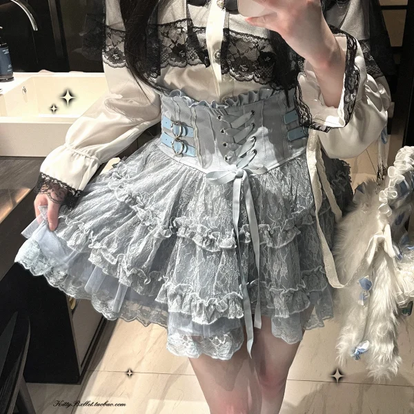 Minette giapponesi stile dolce carino pizzo splicing lace-up cuore fibbia in PU vita alta sottile a-line versatile Lolita gonne corte da donna 4