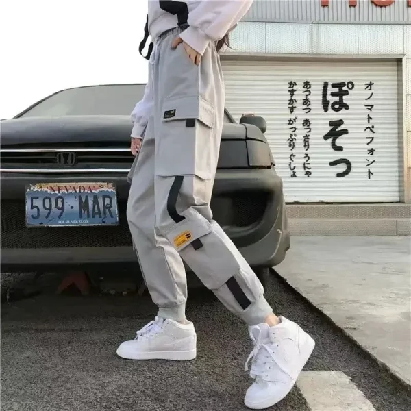 Pantaloni cargo da donna estivi Hip Hop Moda sportiva Pantaloni Harem coreani casual larghi Pantaloni da jogging neri con tasche multiple 4