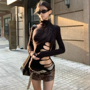T-shirt a maniche lunghe stile americano da donna autunno scava fuori colletto semi-alto camicia base sexy top dimagrante 1