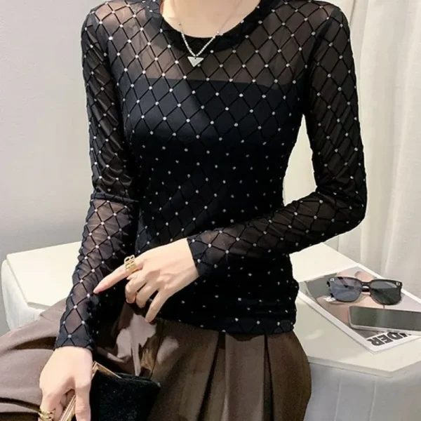 Abbigliamento donna Primavera Autunno Moda coreana Sexy vedere attraverso la maglia con strass T-shirt basic Elegante O collo manica lunga Slim Top 3
