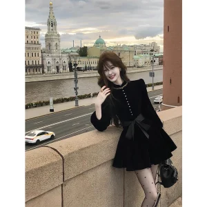 Mini abito vintage in velluto nero da donna eleganti abiti con fiocco di lusso inverno coreano soffio manica lunga aderente design una linea abiti 1