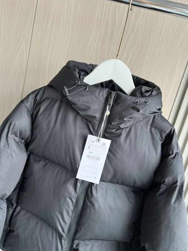 ETJ Autunno/Inverno 2025 Giacca corta da donna in cotone spesso con cappuccio Cappotto sportivo in gomma pressata 4341749 3