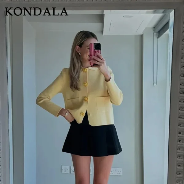 KONDALA 2025 Autunno Inverno Burro Giallo Lavorato A Maglia Donne Giubbotti Moda Streetwear Couverture Colletto Solido Bottone Dritto Cappotti Della Signora 2