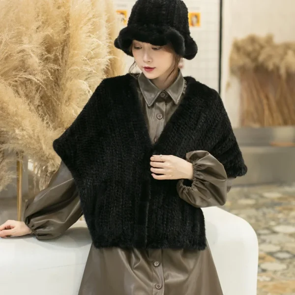 Besfilin Sciarpa in vera pelliccia di visone intrecciata a mano Sciarpe a mantella grandi per donna Calore versatile Accessorio moda autunno inverno 5
