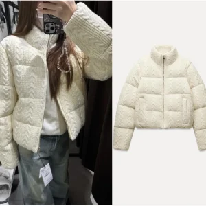 ETJ 2025 Inverno nuove donne fresche ed eleganti dolcevita bianco lavorato a maglia giacca di cotone spesso giacca di pane caldo 6318229 1