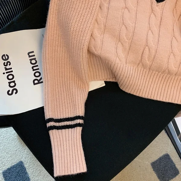 YuooMuoo Maglioni moda coreana Donna Autunno Scollo a V Y2K Cartoon Ricamo Top in maglia Inverno Morbido Basic Pullover a maniche lunghe 5
