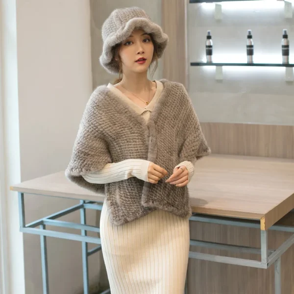 Besfilin Sciarpa in vera pelliccia di visone intrecciata a mano Sciarpe a mantella grandi per donna Calore versatile Accessorio moda autunno inverno 3