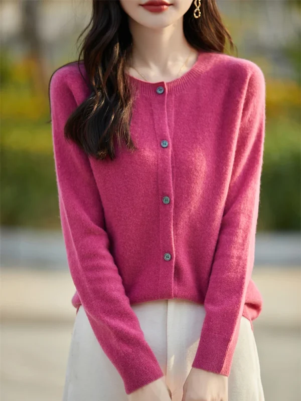2024 Nozioni di base Autunno Inverno Donna Maglione Vendite Maglieria di lana merino New Fashion Solid Cardigan Classico Abbigliamento a maniche lunghe Top 4