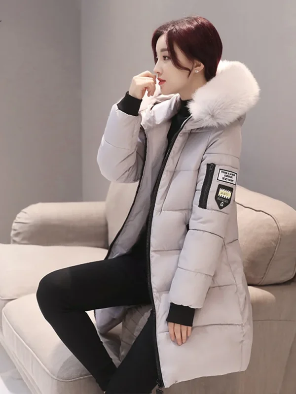Parka da donna con collo in pelliccia invernale con cappuccio, lettera di moda, tasche con cerniera, design, giacca lunga, cappotti femminili spessi caldi e sottili 5