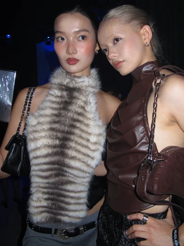 Nibber Backless Tiger Stripes Furry Canotte Donna Autunno Nuova Tendenza Sexy Halter Senza Maniche Patchwork Midnight Party Clubwear 3