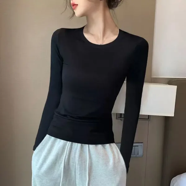 Nuovo stile di fondo Autunno e inverno Colletto semi-alto elastico sottile per donna Top versatile a maniche lunghe 2