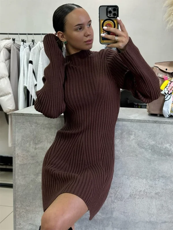 Mini abito elegante a maniche lunghe in maglia a costine Colletto rialzato da donna Abito aderente a trapezio solido Inverno 2025 Maglieria da donna alla moda 4