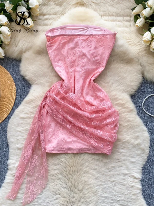 SINGREINY Abito corto sexy senza spalline francese 2025 Cuore scava fuori Perline Vestito estivo Corsetto senza schienale Mini abito da spiaggia in pizzo 3