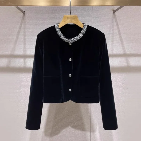 2024 autunno nuovo set di diamanti cappotto corto mezza gonna set da donna in due pezzi di velluto 4